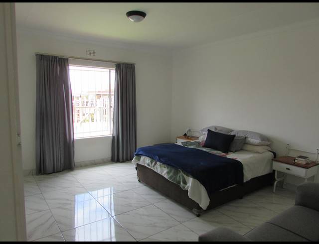 2 BEDROOM TOWNHOUSE FOR SALE IN EIKE PARK
